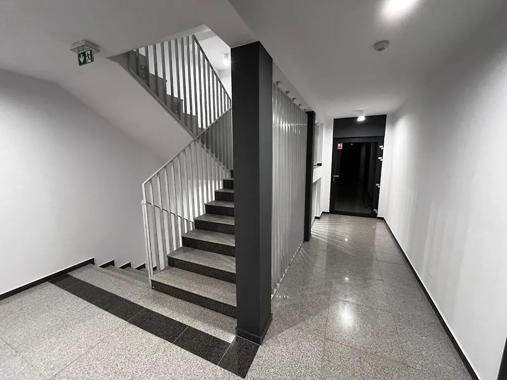 More Love - 8 Min Autem Ikea, 10 Min Autem Majaland Apartment Gdansk