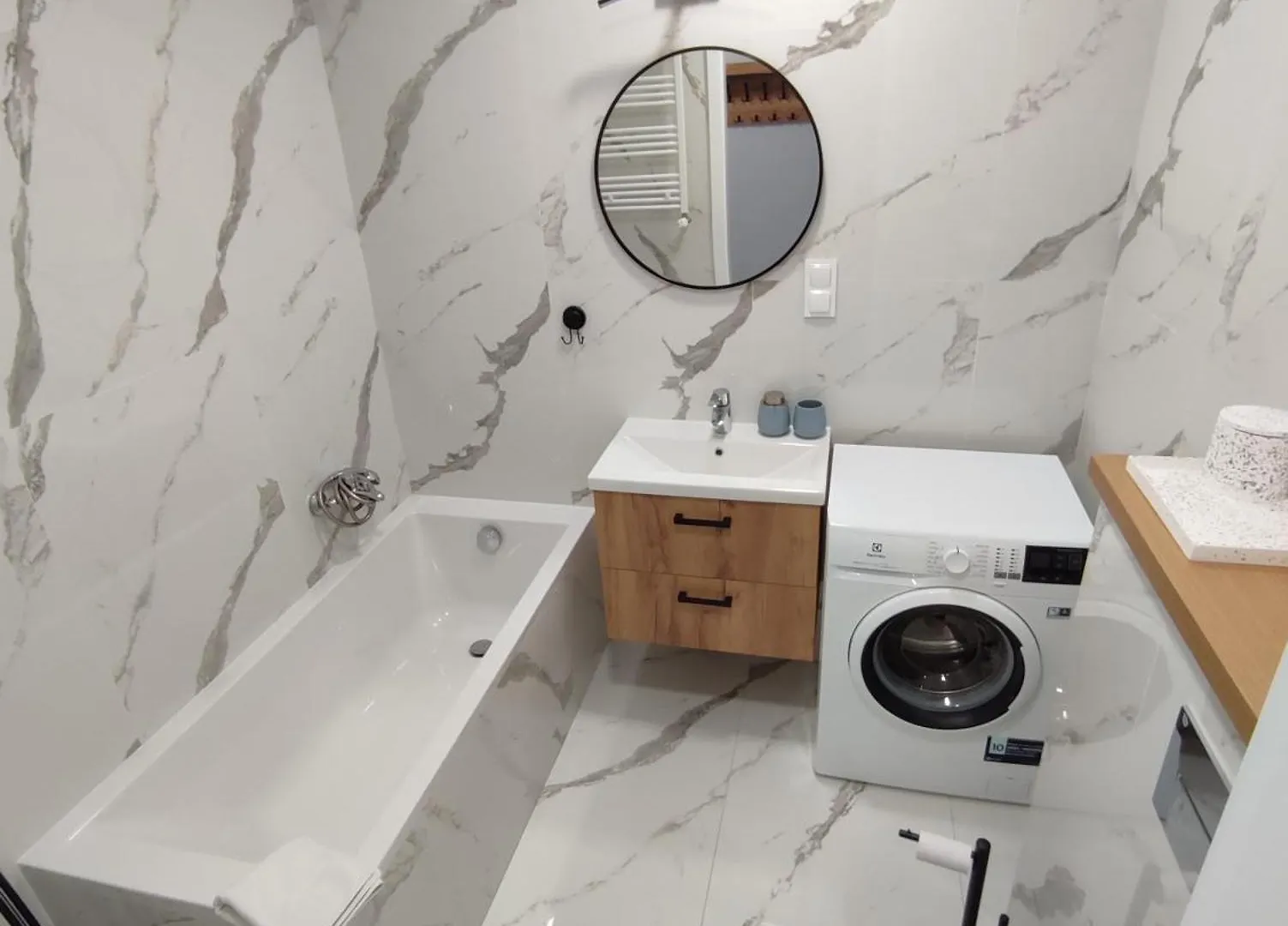 More Love - 8 Min Autem Ikea, 10 Min Autem Majaland Apartment Gdansk